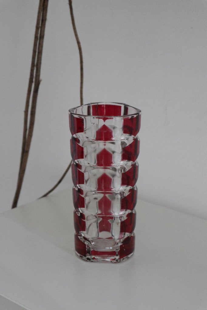2 vintage Windsor Rubis Luminarc vaasjes / retro century, Gebruikt, Overige kleuren, Ophalen of Verzenden, Glas