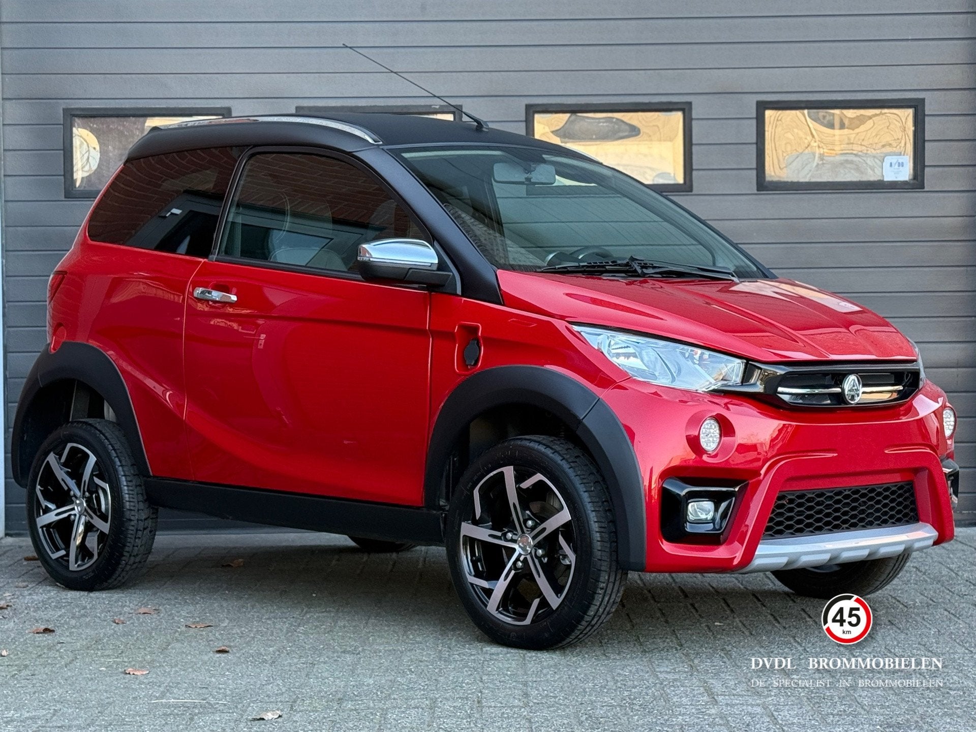 Aixam e-Crossover Premium Brommobiel 2022 1800km ELEKTRISCH!, Diversen, Overige merken, Gebruikt, DVDL Brommobielen, Staarten 32
5281PL  Boxtel, NL