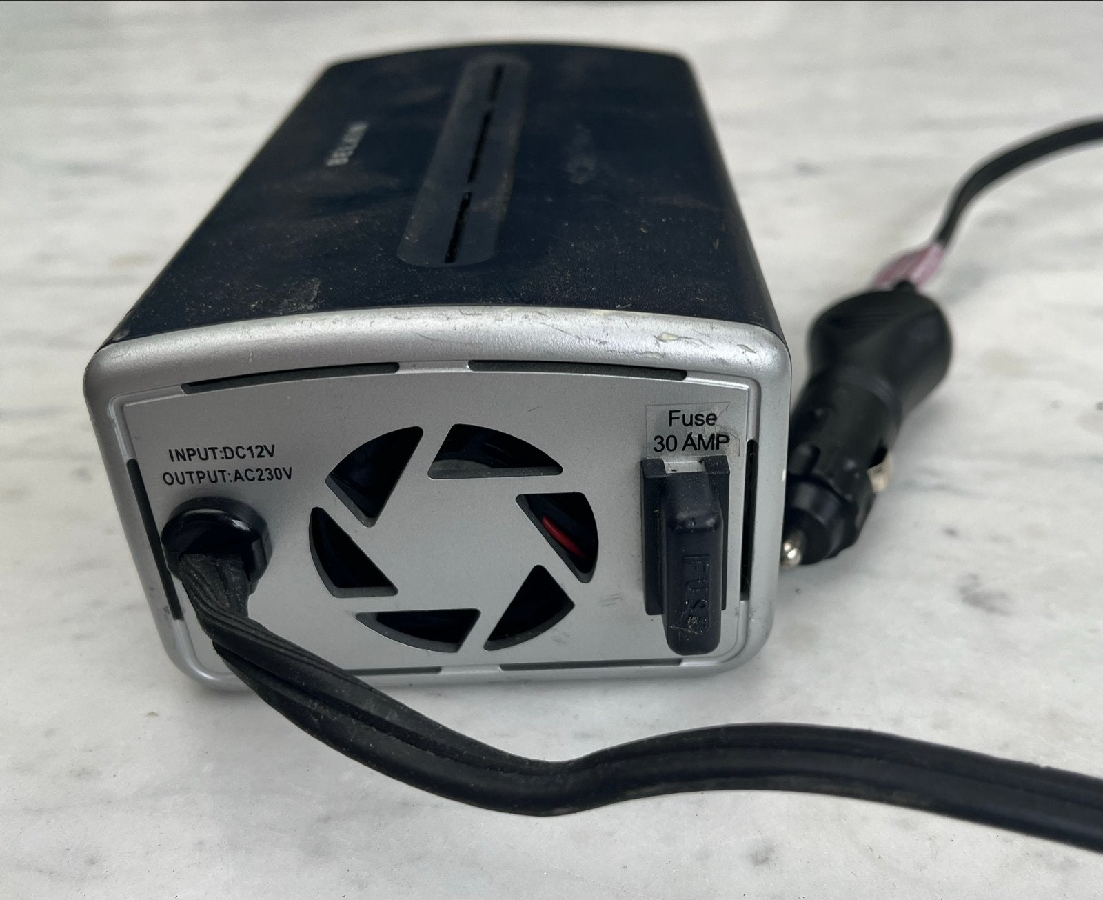 Belkin AC Anywhere Omvormer 300W voor auto, Ophalen, Gebruikt