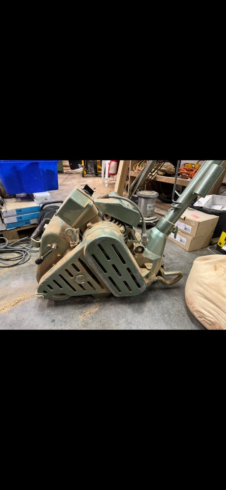 Parketschuurmachine. Hummel, Doe-het-zelf en Verbouw, Ophalen of Verzenden, Zo goed als nieuw, 1200 watt of meer, Bandschuurmachine