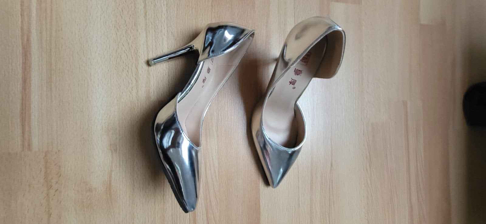 Zilver metallic lak pumps, Ophalen of Verzenden, Nieuw, Overige kleuren