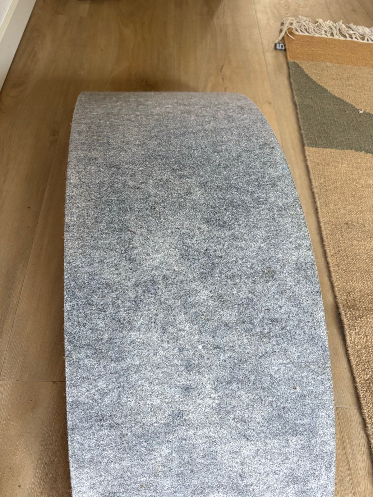 Originele Wobbel Balansbord met grijs vilt, Kinderen en Baby's, Ophalen of Verzenden, Gebruikt, Bouwen