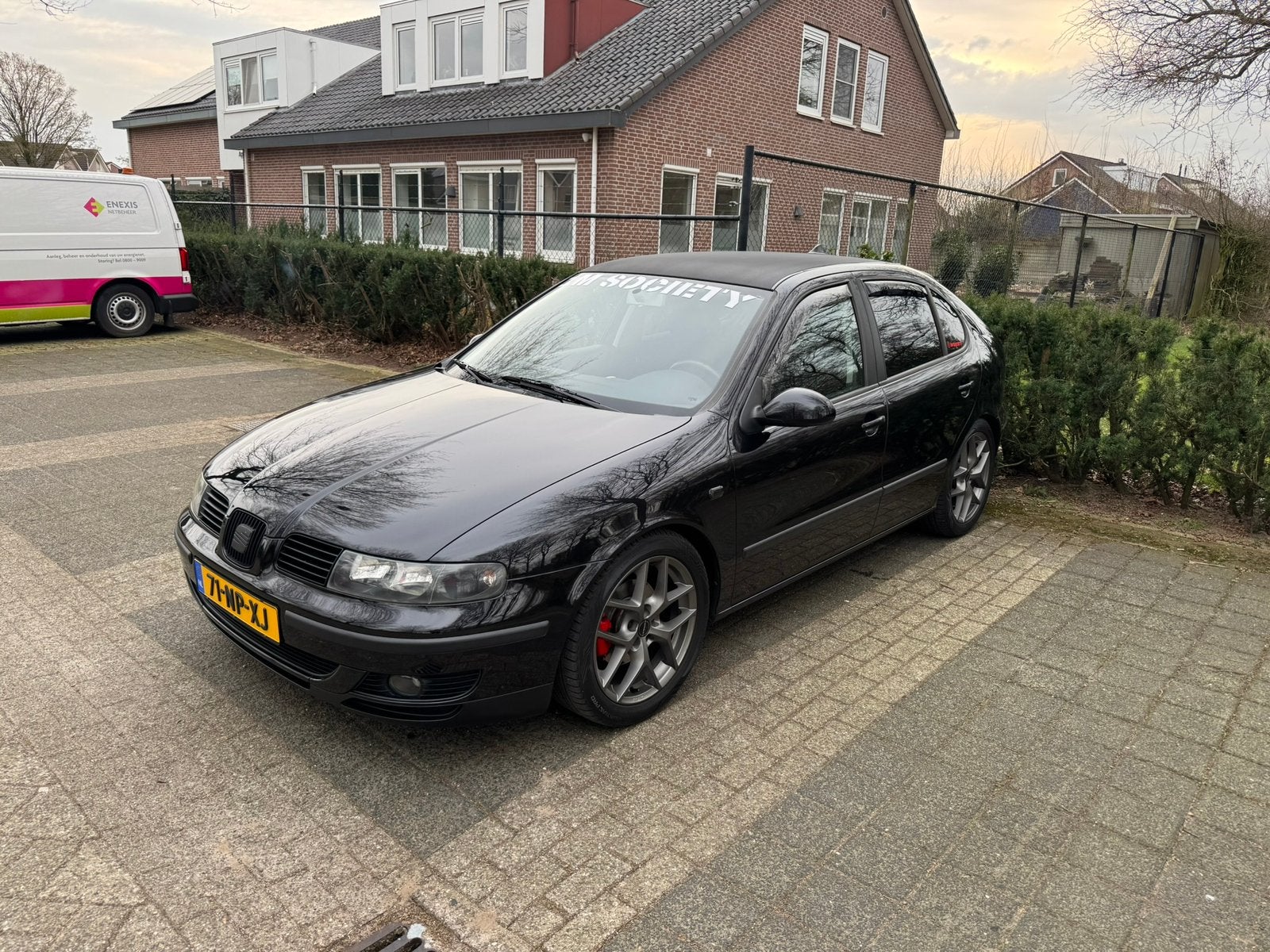 Seat Leon 1.8 20V 92KW 2004 Zwart, 4 cilinders, Leon, Zwart, Origineel Nederlands