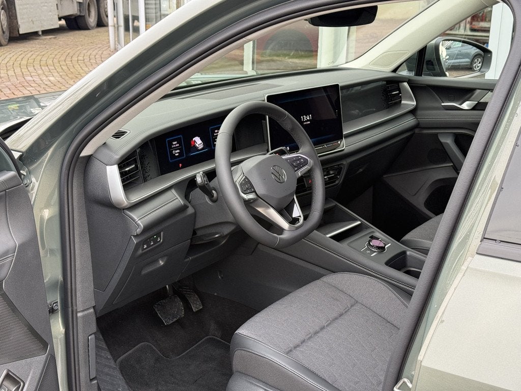 Volkswagen Tayron 1.5 eHybrid Life Edition | stoelverwarming, Auto's, Volkswagen, Stof, 1839 kg, 4 cilinders, 2000 kg