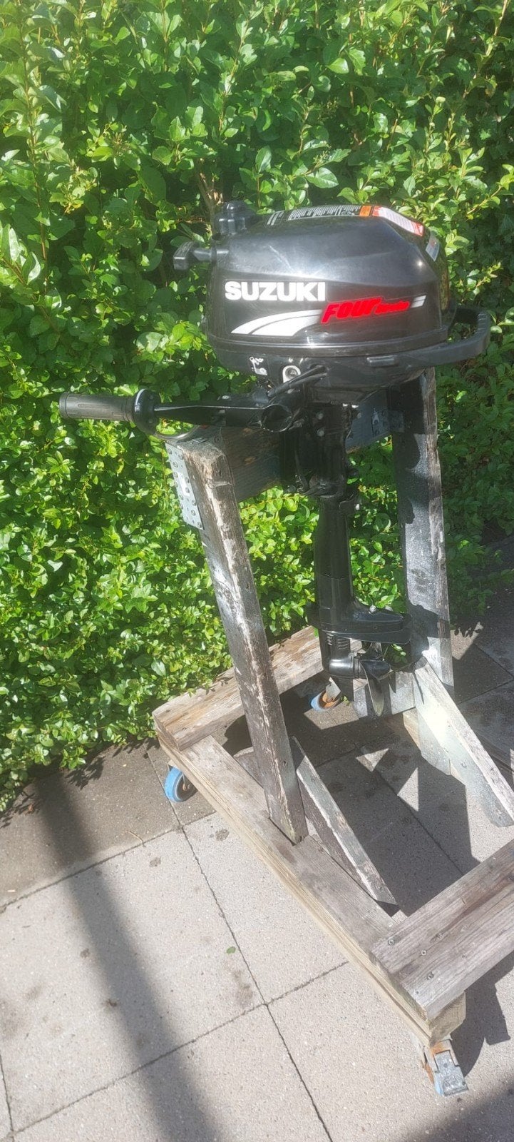 Buitenboordmotor Suzuki 2.5 pk 4 takt kortstaart, Watersport en Boten, Ophalen, Gebruikt, Minder dan 5 pk, Viertaktmotor
