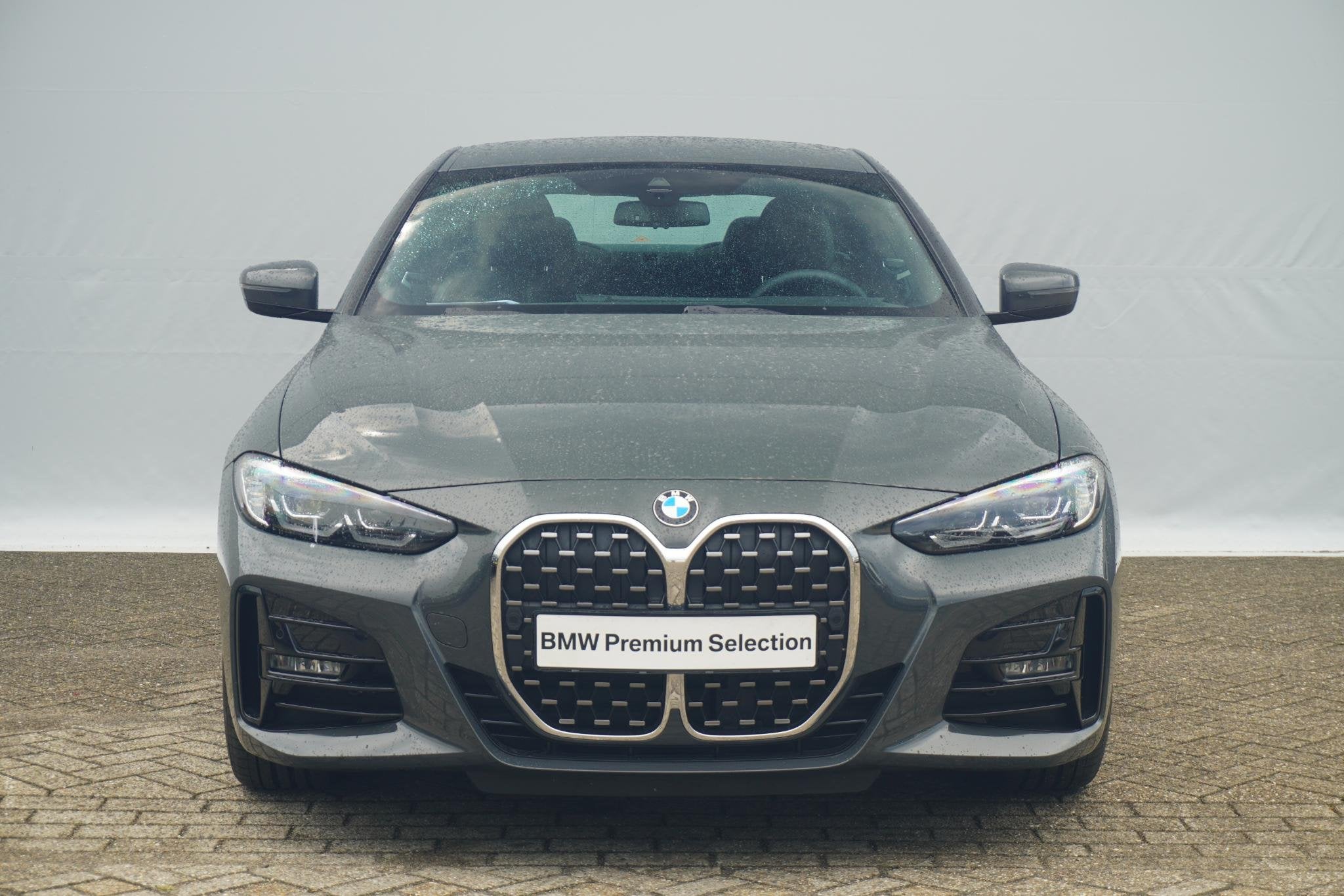 BMW 4-serie Coupé 430i High Executive | M Sportpakket | 19", Auto's, 1998 cc, Gebruikt, Met garantie (alle), 4 stoelen