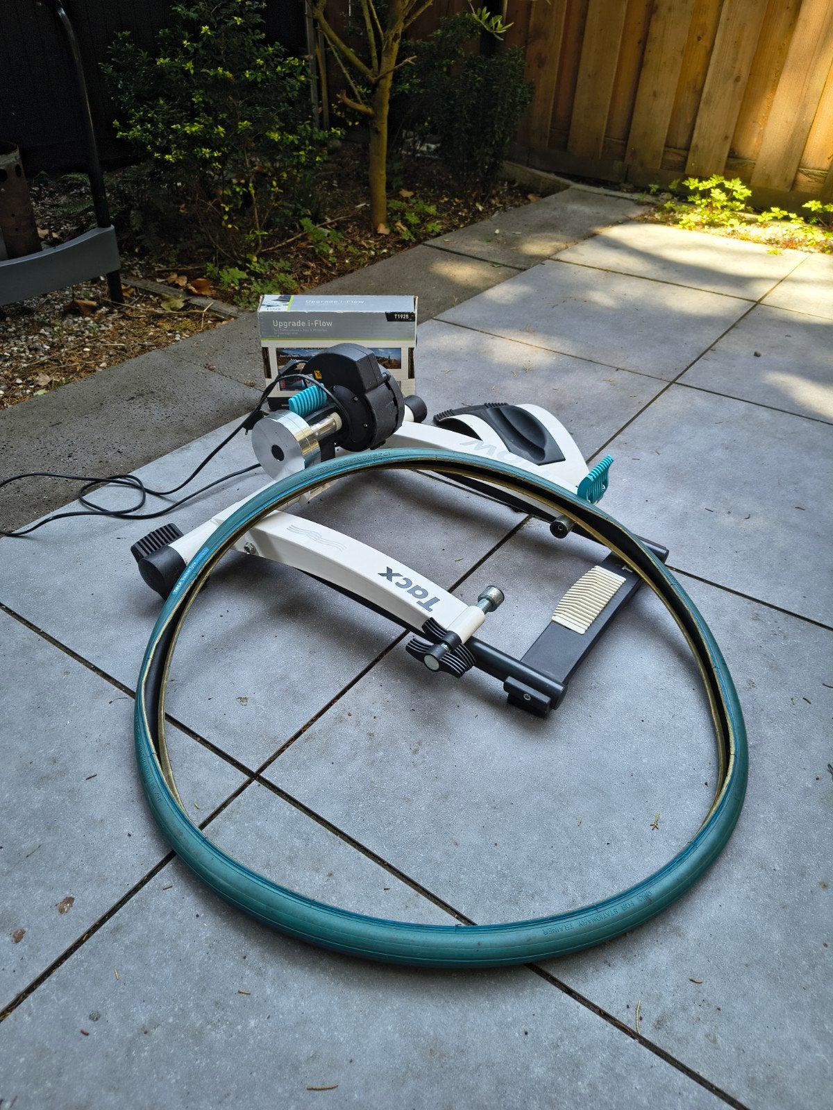 Tacx Flow fietstrainer voor wielrenfiets met upgrade i-Flow, Ophalen, Gebruikt, Overige typen