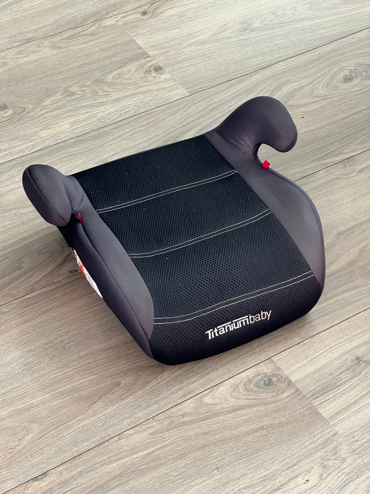 Titaniumbaby zitverhoger - Zo goed als nieuw, Kinderen en Baby's, Autogordel, 15 t/m 36 kg, Zo goed als nieuw, Ophalen