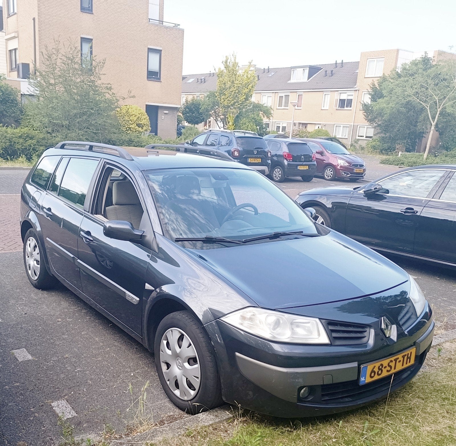 Renault Mégane Grand Tour 2.0 AUTOMAAT  2006 Grijs