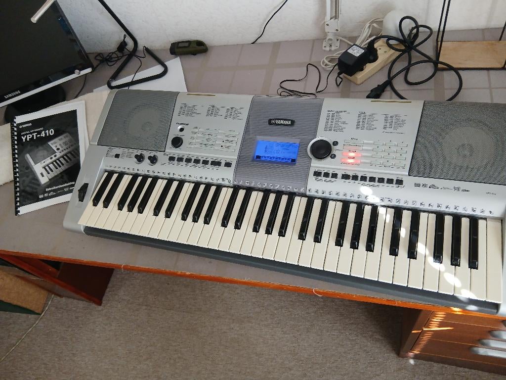 Yamaha YPT-410, Ophalen, Gebruikt, 61 toetsen, Yamaha