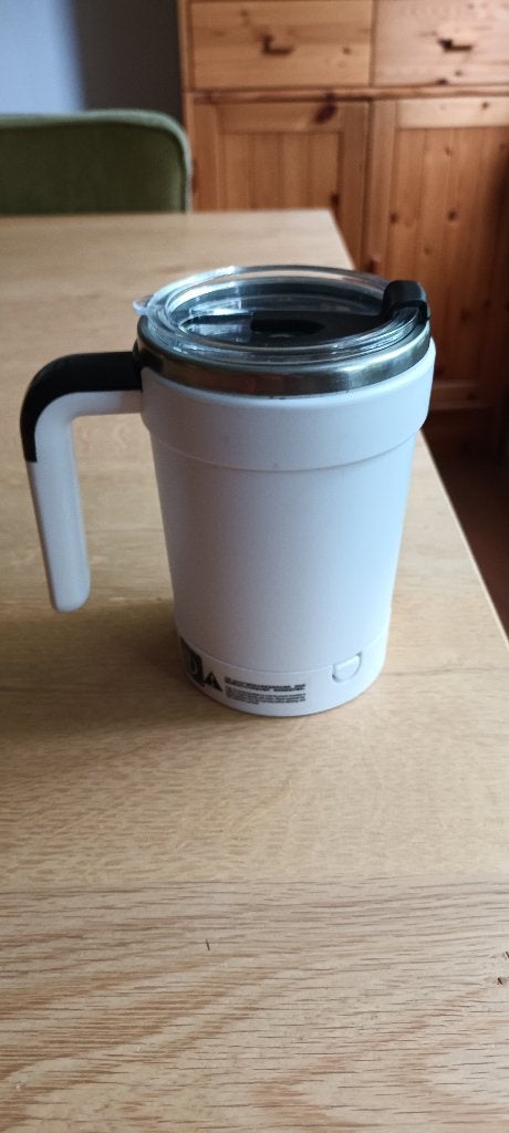 ZELFROERENDE BEKER. Om uw shakes te bereiden., Sport en Fitness, Ophalen of Verzenden, Zo goed als nieuw, Overige typen