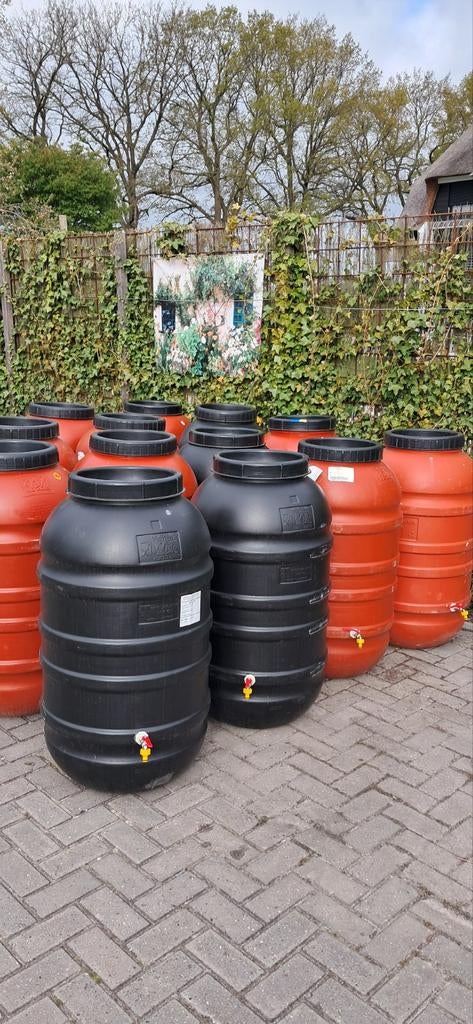 Kunststof regen tonnen in  Terracotta € 9, 150 liter of meer, Ophalen, Nieuw