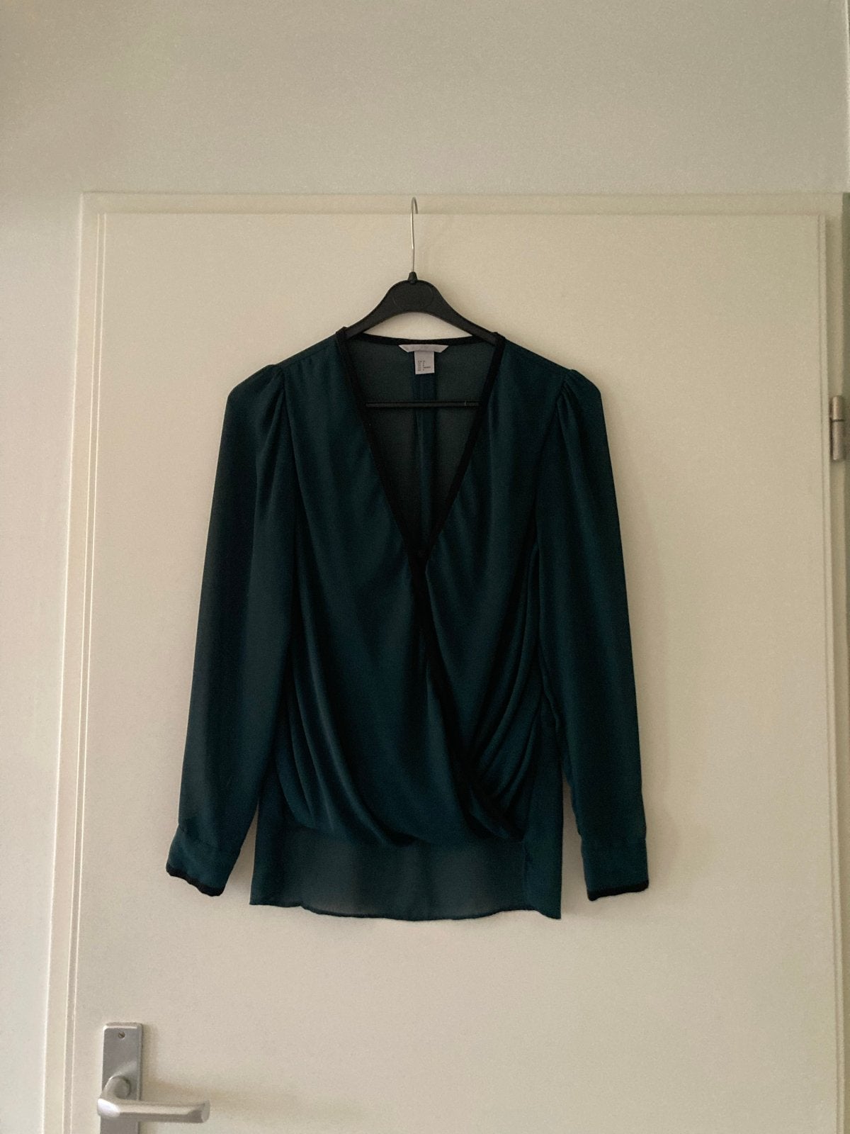 H&M Donkergroene Blouse met Lange Mouwen - Maat 34, Ophalen of Verzenden, Lange mouw, Maat 34 (XS) of kleiner, Gedragen