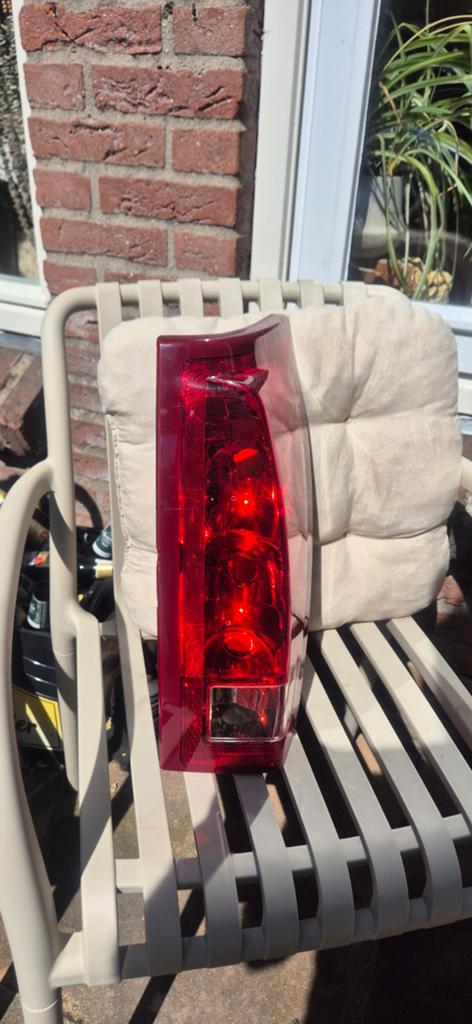 Cadillac escalade ext achterlicht, Ophalen of Verzenden