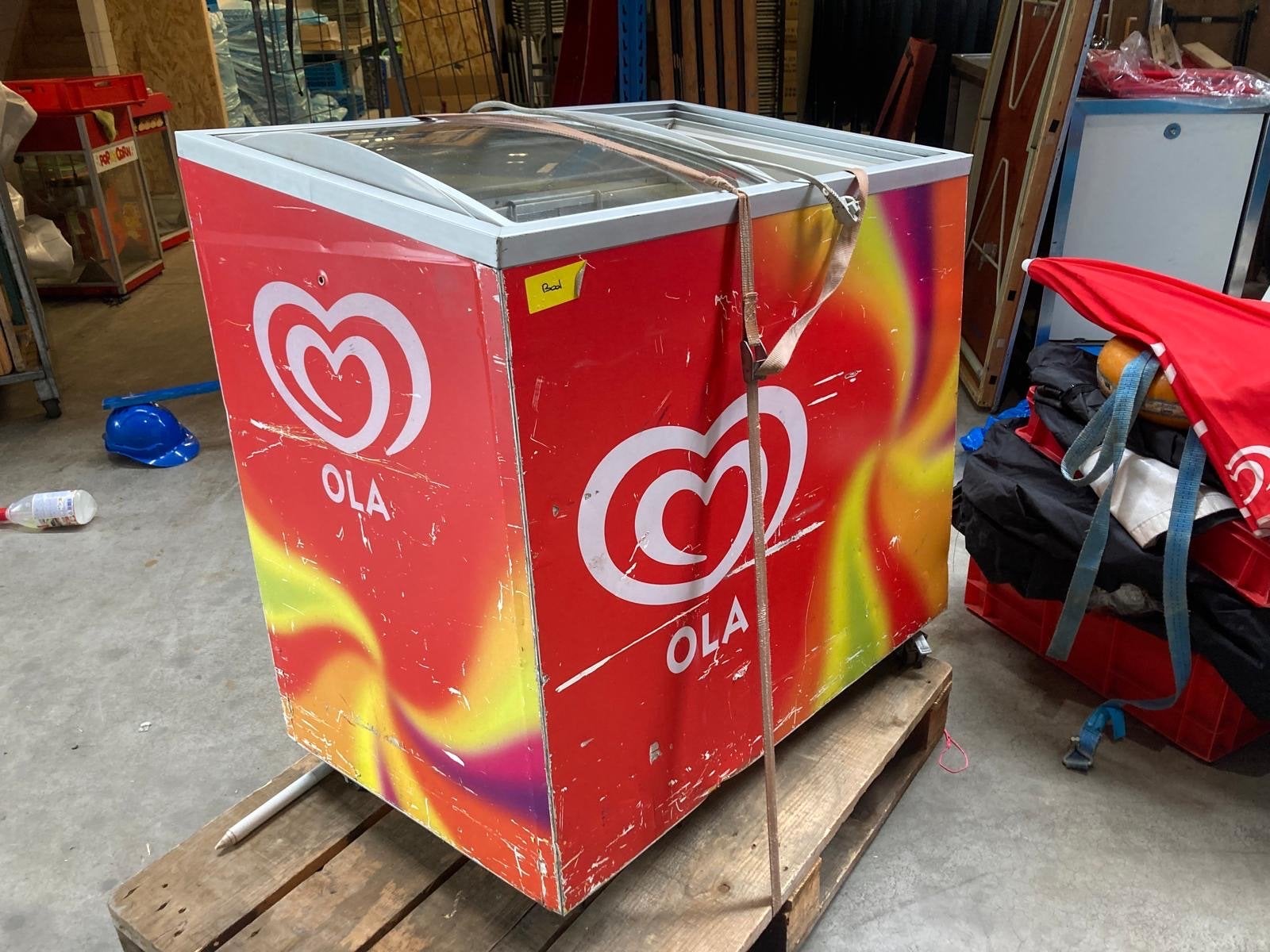 Goed werkende Ola vriezer gratis af te halen, Witgoed en Apparatuur, Vrieskist, Gebruikt, Minder dan 85 cm, Ophalen of Verzenden