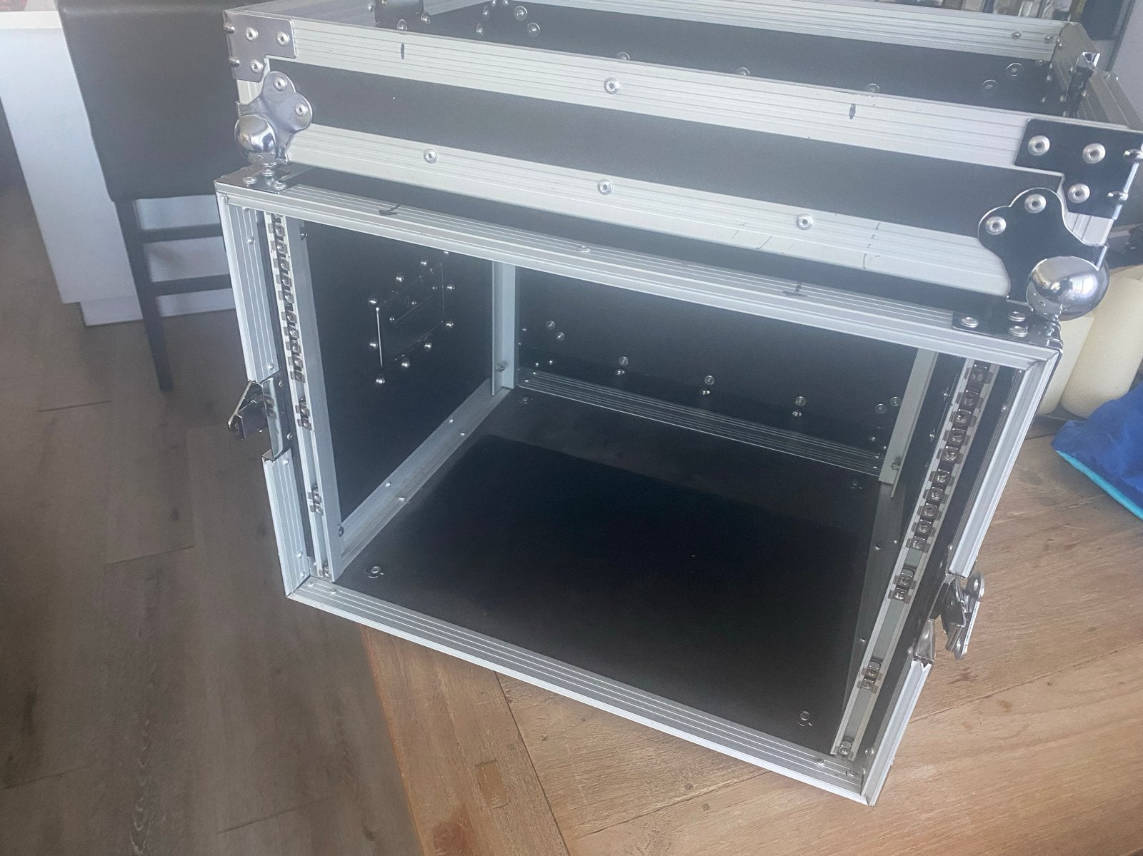 JV Case 19 inch rackcase 8 HE - Zo goed als nieuw, Speaker of Versterker, Ophalen of Verzenden, Zo goed als nieuw, Nvt