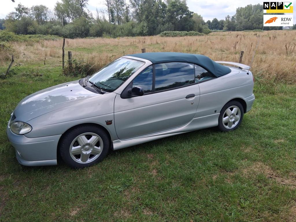 Renault Mégane Cabrio 1.6-16V Sport Way, Voorwielaandrijving, Stof, Gebruikt, Zwart