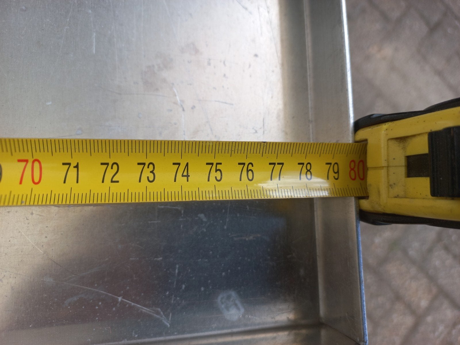 8 Aluminium schalen, 80x60x2,6 cm. En 20 van 40 x 60 x 2,6, Tuin en Terras, Kweekspullen, Zo goed als nieuw, Kweekbak, Ophalen of Verzenden