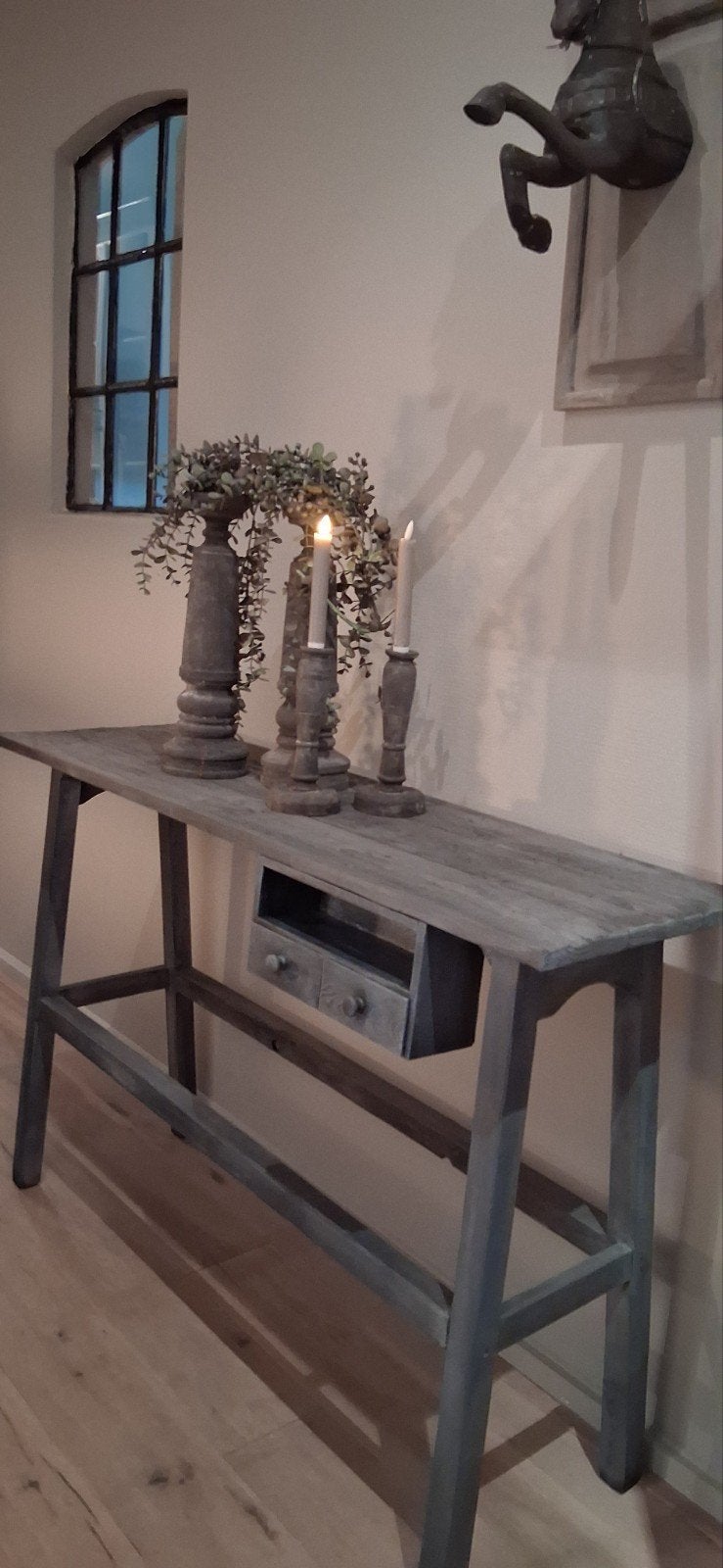 Stoer landelijke sidetable, Huis en Inrichting, Ophalen, 100 tot 150 cm, Zo goed als nieuw, Grenenhout