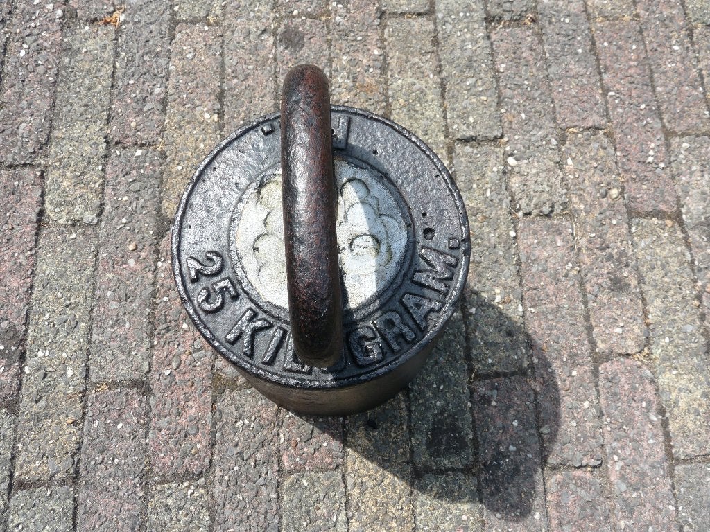 25 Kilo gewicht ruim 100 jaar oud, Antiek en Kunst, Ophalen
