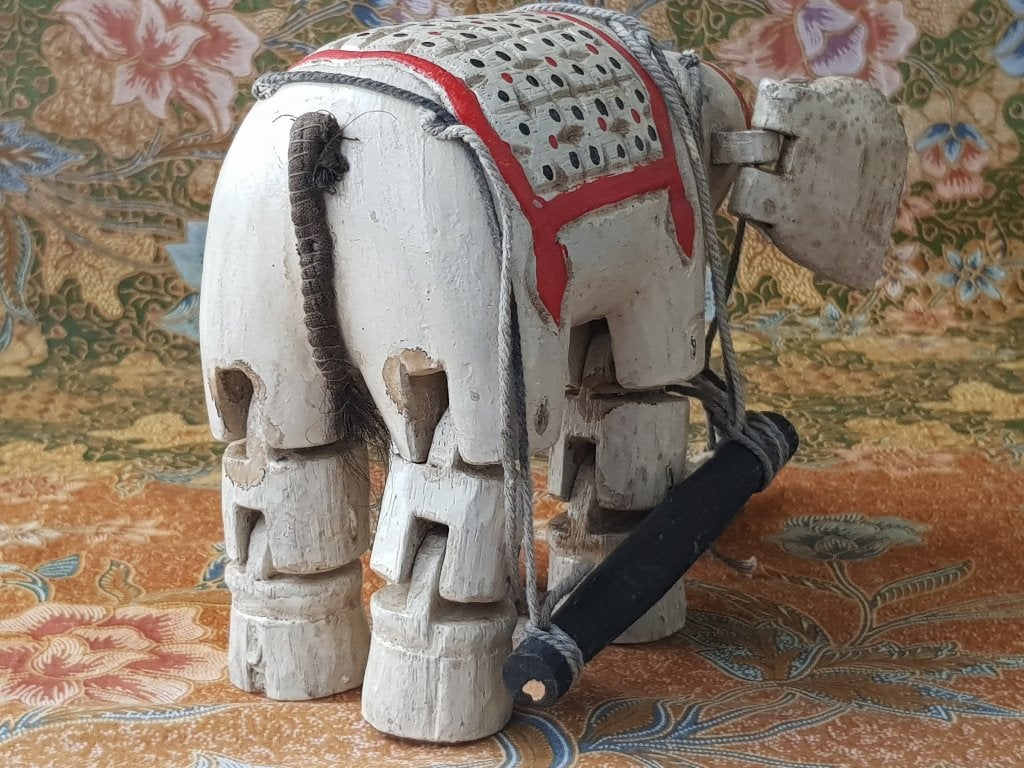 Mooie oude Oosterse speelgoed olifant van palmhout 22 cm., Ophalen of Verzenden