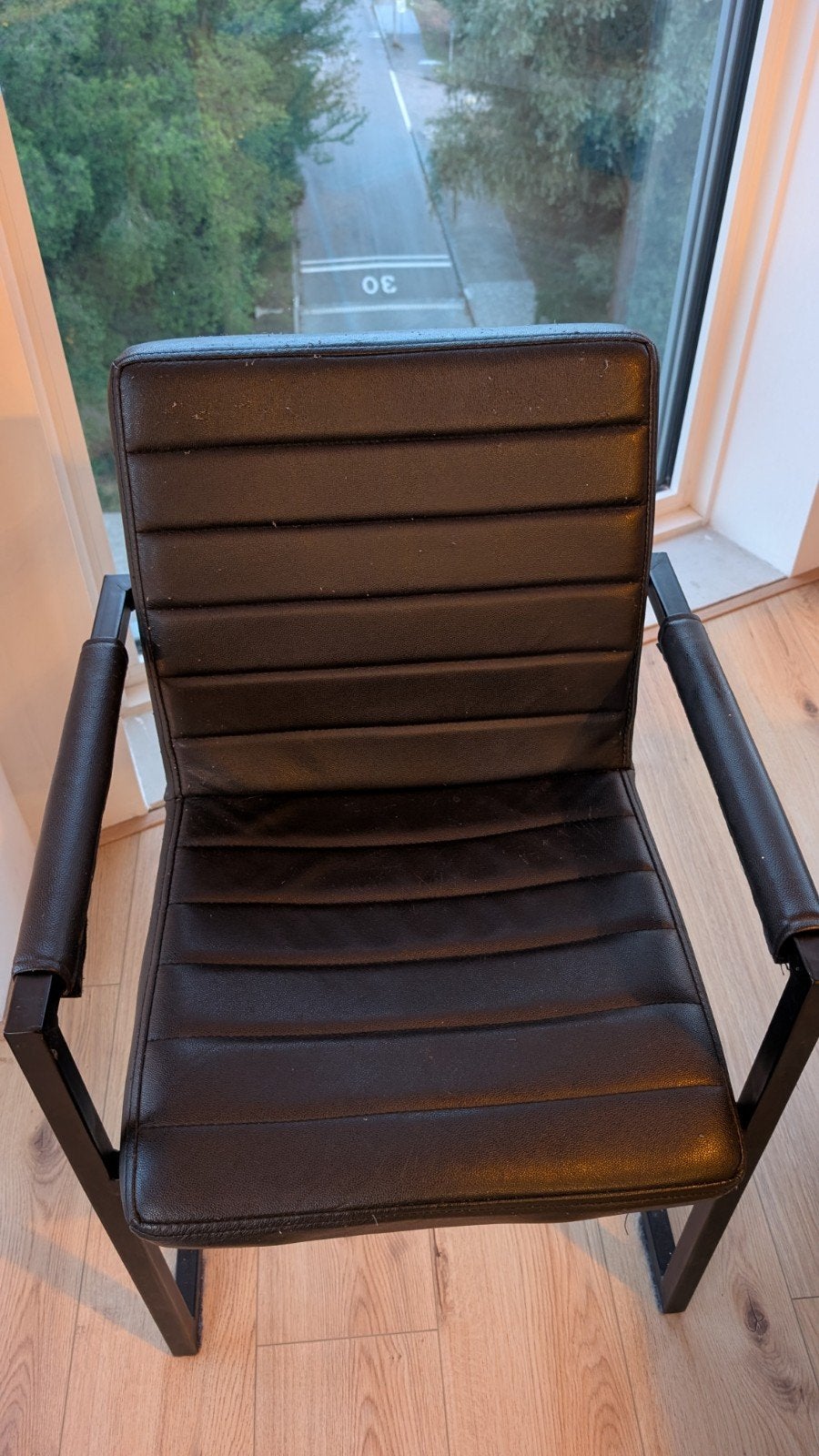 Gratis eetkamerstoelen zwart 4 stuks, Ophalen, Gebruikt, Zwart, Vier