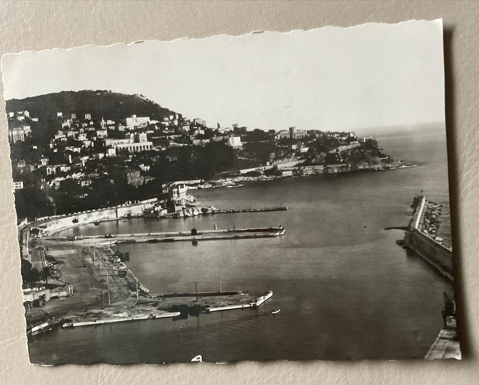 Oude ansichtkaart Nice, Frankrijk - Haven en stad, Ophalen of Verzenden, 1920 tot 1940, Gelopen, Frankrijk