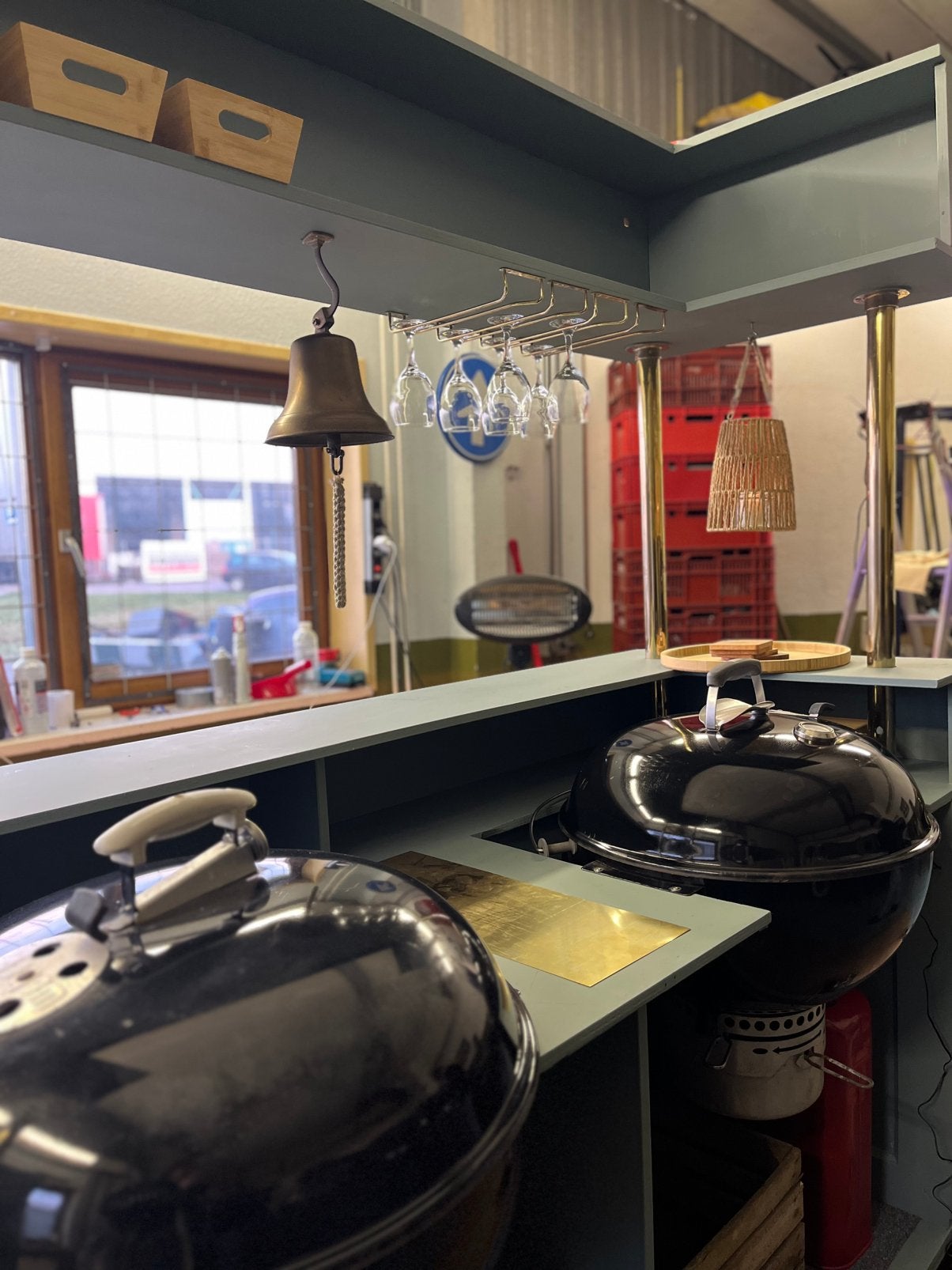 Unieke BBQ-bar met twee ingebouwde barbecues, Ophalen of Verzenden, Gebruikt