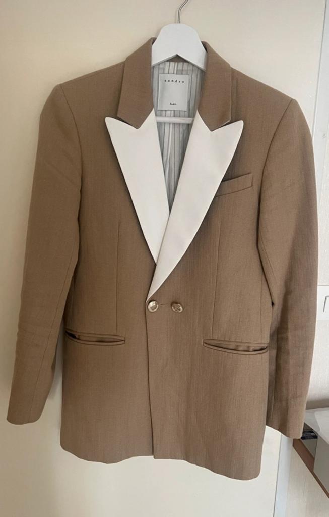 Sandro beige blazer maat 42 als nieuw € 389, Ophalen of Verzenden, Zo goed als nieuw, Maat 42/44 (L), Beige