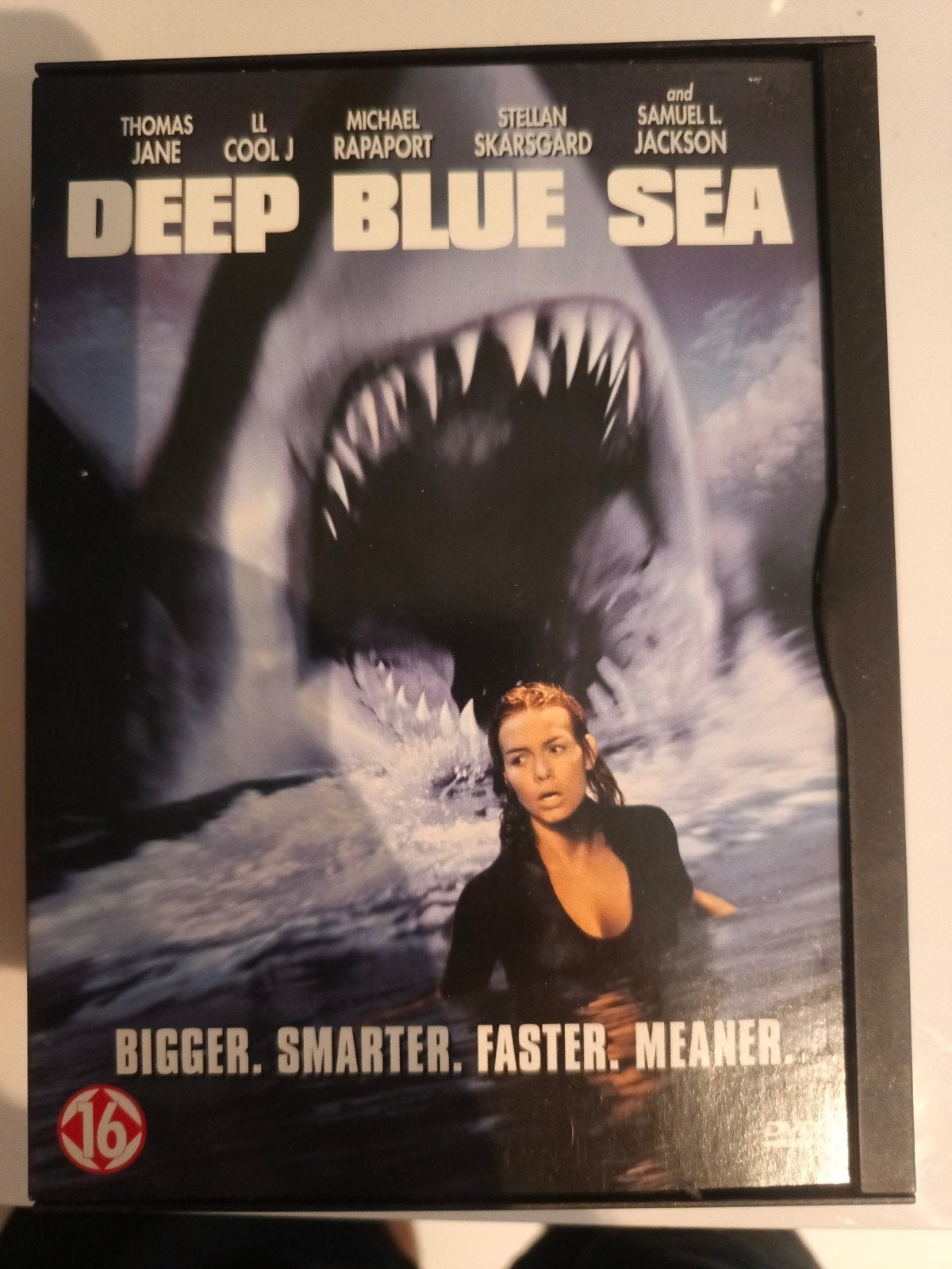 Deep Blue Sea (DVD) - Actiethriller met haaien, Ophalen of Verzenden
