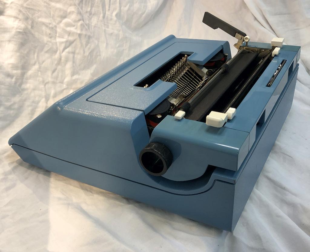 Olivetti Studio 46, Ophalen of Verzenden, Gebruikt