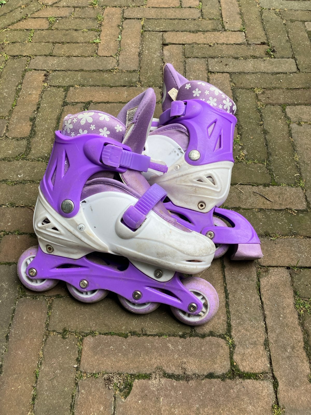 Verstelbare skeelers/skates paars/wit, maat 30-33, Kinderen, Ophalen of Verzenden, Verstelbaar, Gebruikt
