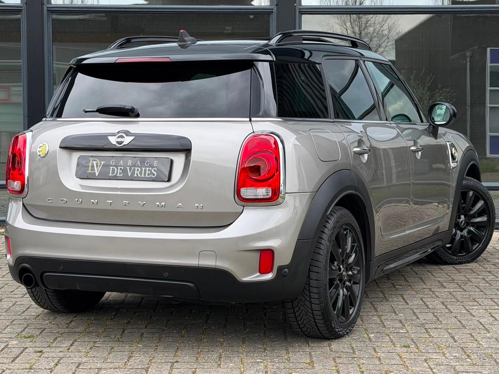 Mini Mini Countryman 1.5 Cooper S E ALL4 Chili Aut Panoramad, Auto's, Mini, Automaat, Gebruikt, Beige, Lichtsensor