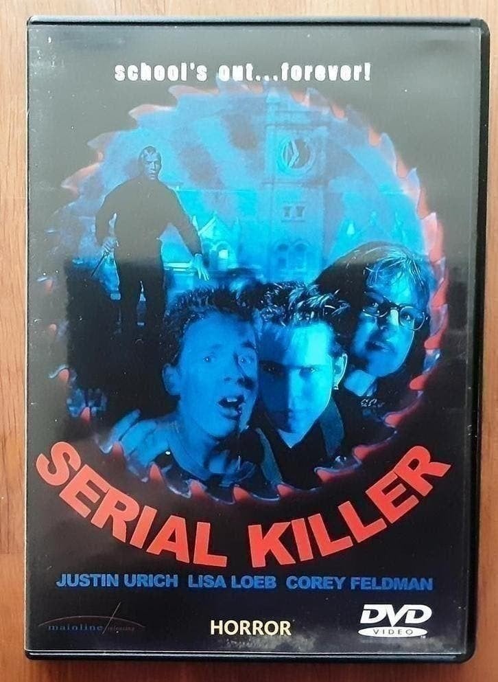 Serial killer - Justin Ulrich, Vanaf 16 jaar, Ophalen of Verzenden, Zo goed als nieuw, Slasher