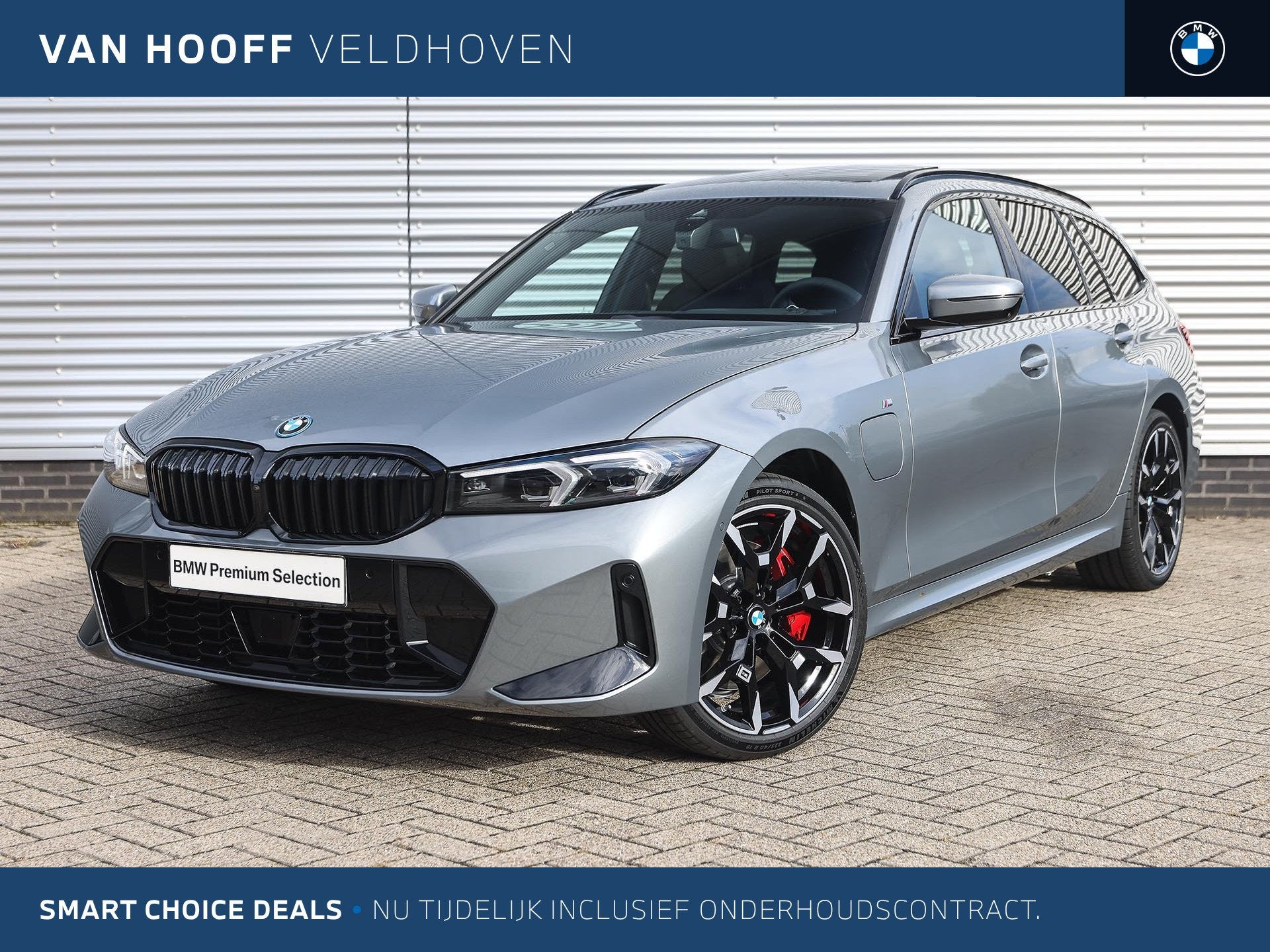 BMW 3 Serie Touring 330e xDrive M Sport Automaat / Panoramad