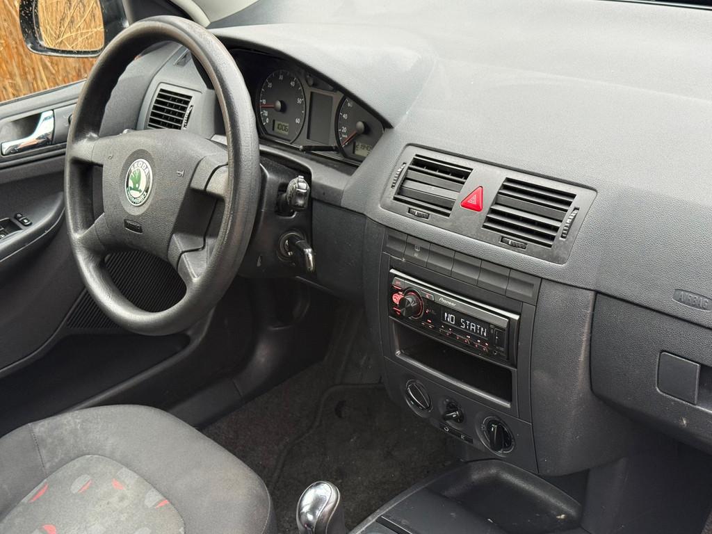 Skoda Fabia Gereserveerd!, Auto's, Skoda, Voorwielaandrijving, 450 kg, 1198 cc, Zwart