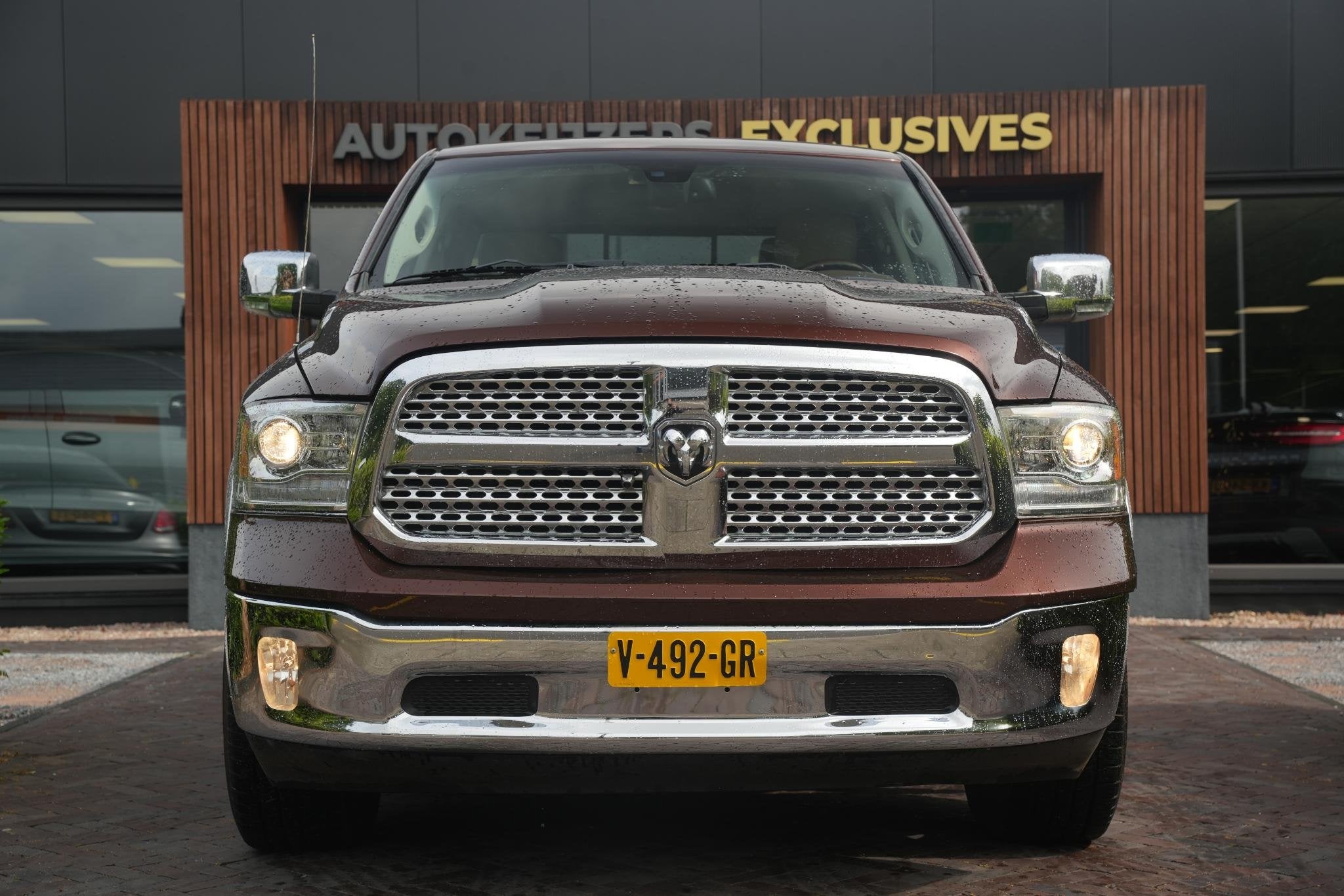 Dodge Ram 1500 5.7 V8 4x4 Quad Cab 6'4 84DKM Unieke auto, Auto's, Automaat, Euro 5, Stof, Gebruikt