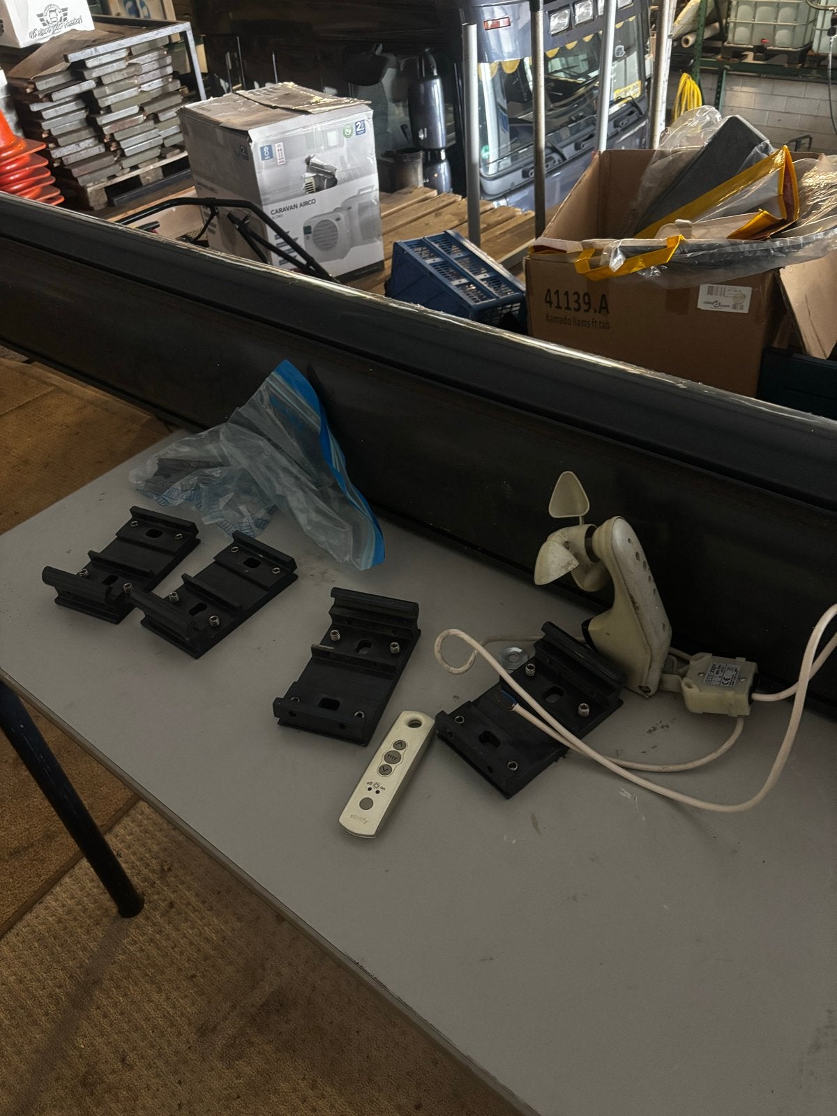 Husol Elektrisch zonnescherm met afstandsbediening, Ophalen, Elektrisch, Gebruikt