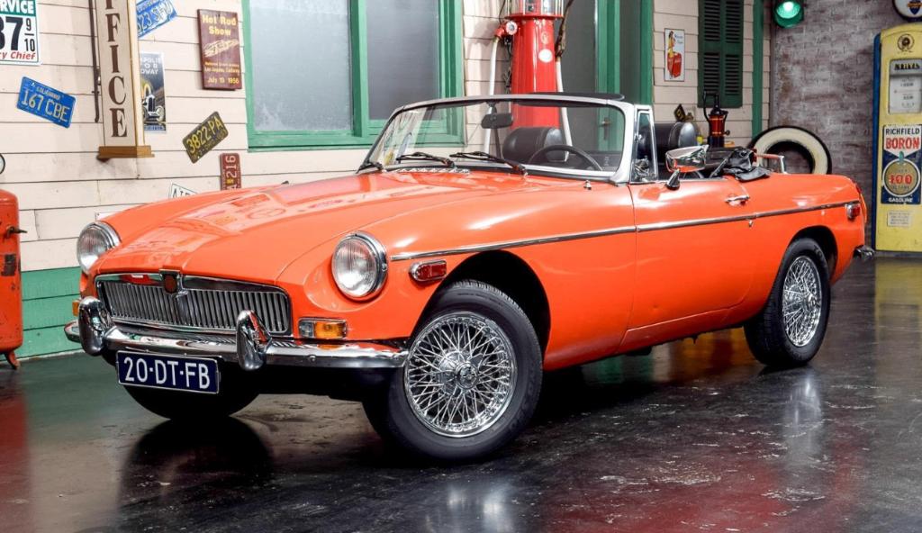oldtimer auto MG-B, Auto's, B, Achterwielaandrijving, Zwart, Cabriolet