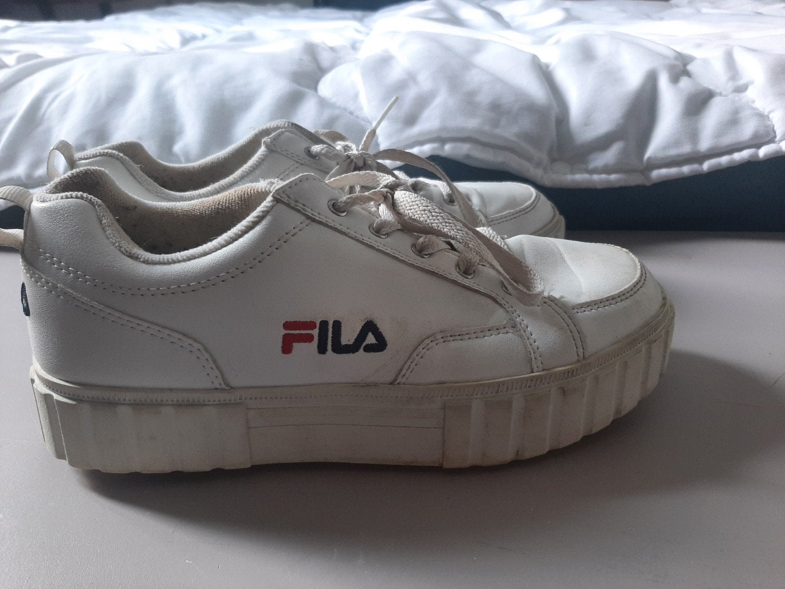 Schoenen, Ophalen of Verzenden, Zo goed als nieuw, Sneakers of Gympen