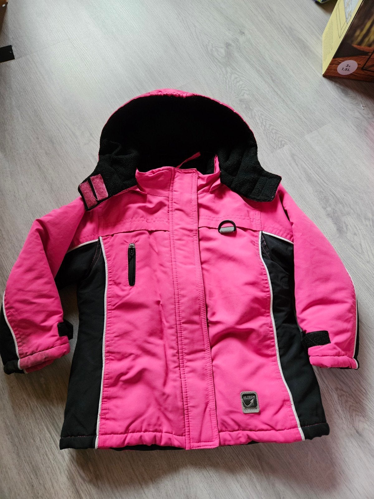 Roze ski jas maat 104 in zeer goede staat, Kinderen en Baby's, Ophalen of Verzenden, Zo goed als nieuw, Meisje, Jas