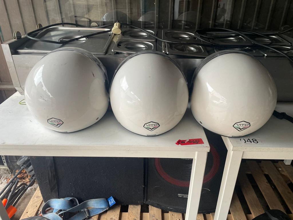 Set van 3 Vito Jethelmen - Wit, Ophalen, Gebruikt