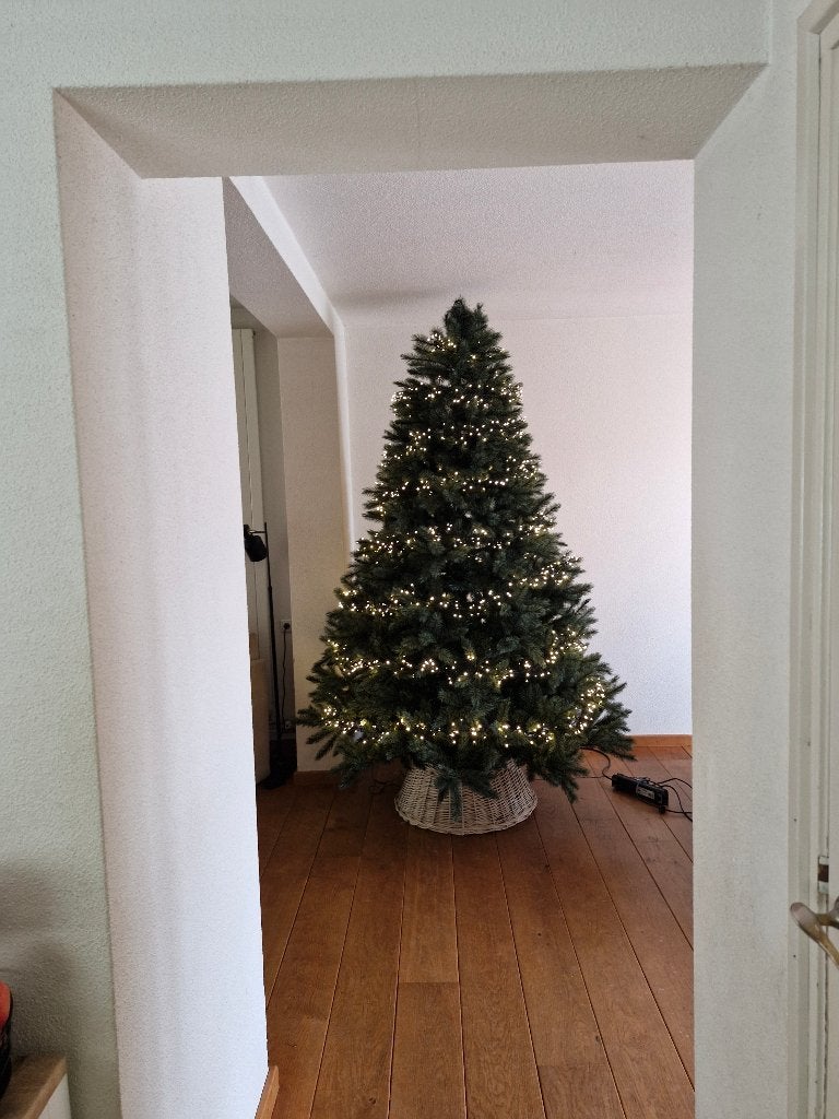 Prachtige, grote Kerstboom!! Incl verlichting, Diversen, Ophalen, Zo goed als nieuw