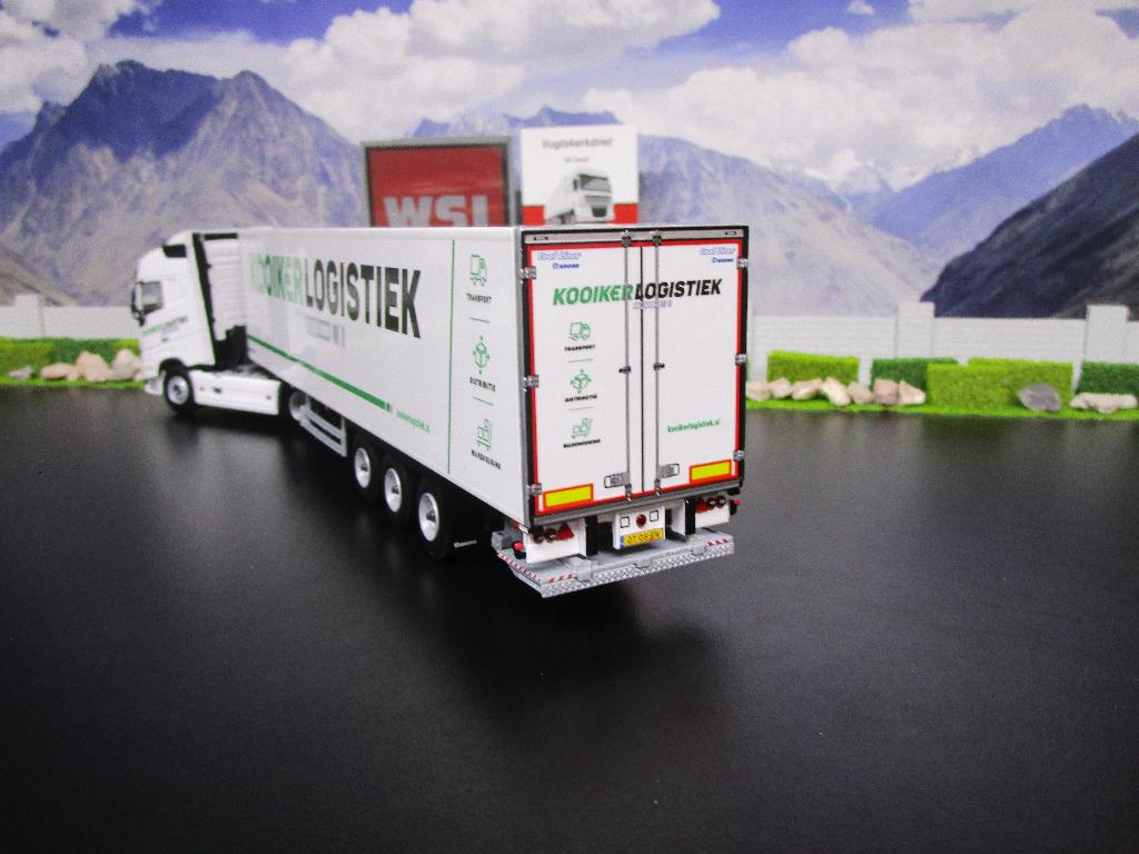 Wsi 01-4226 Volvo FH4 Globetrotter , Kooiker Logistiek, Hobby en Vrije tijd, Modelauto's | 1:50, Ophalen, Nieuw, Bus of Vrachtwagen