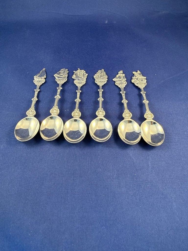 Theelepels Douwe Egberts historische schepen H. Hooijkaas, Antiek en Kunst, Ophalen of Verzenden