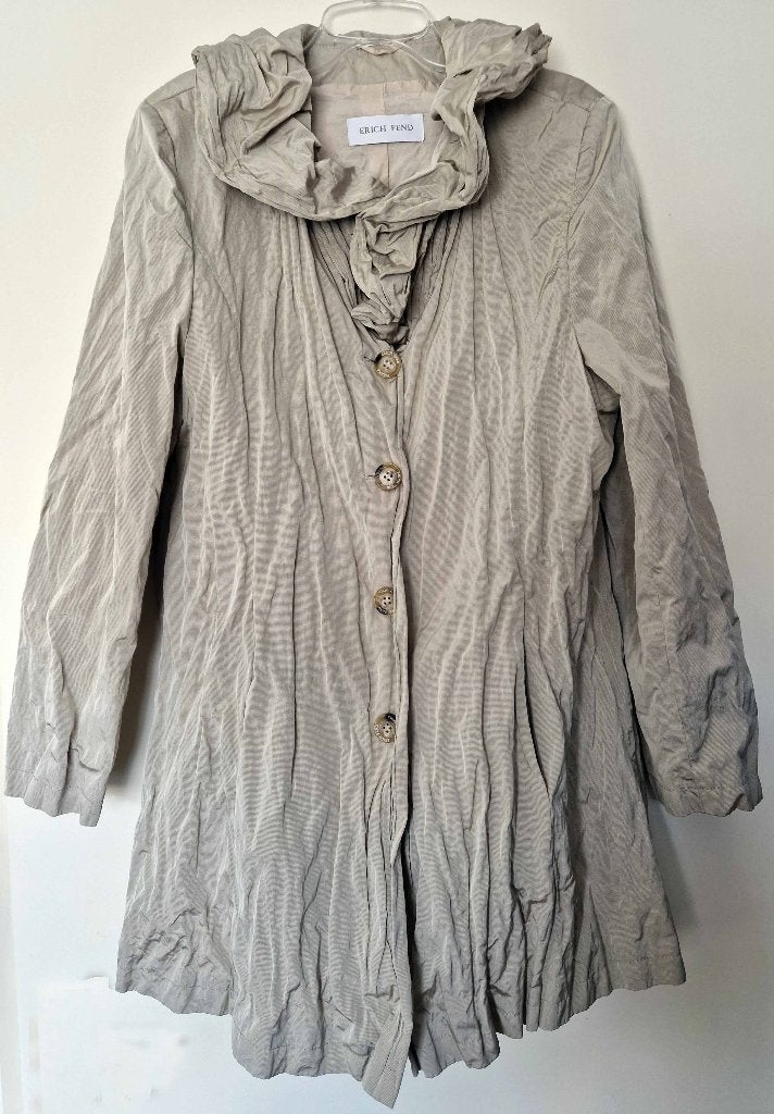 Prachtige Erich Fend jas, L, zandkleur! Nieuwstaat!, Beige, Maat 42/44 (L), Zo goed als nieuw, Erich Fend