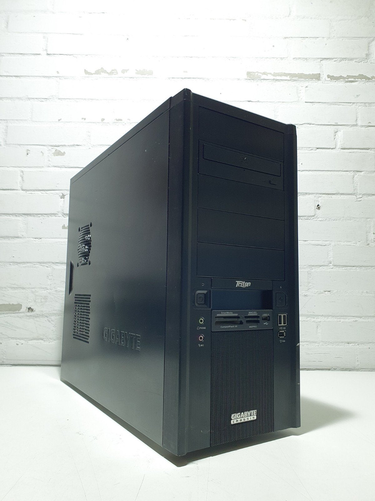 Retro Game PC Win 7 i5-750 GTX 460 4GB RAM 1TB HDD