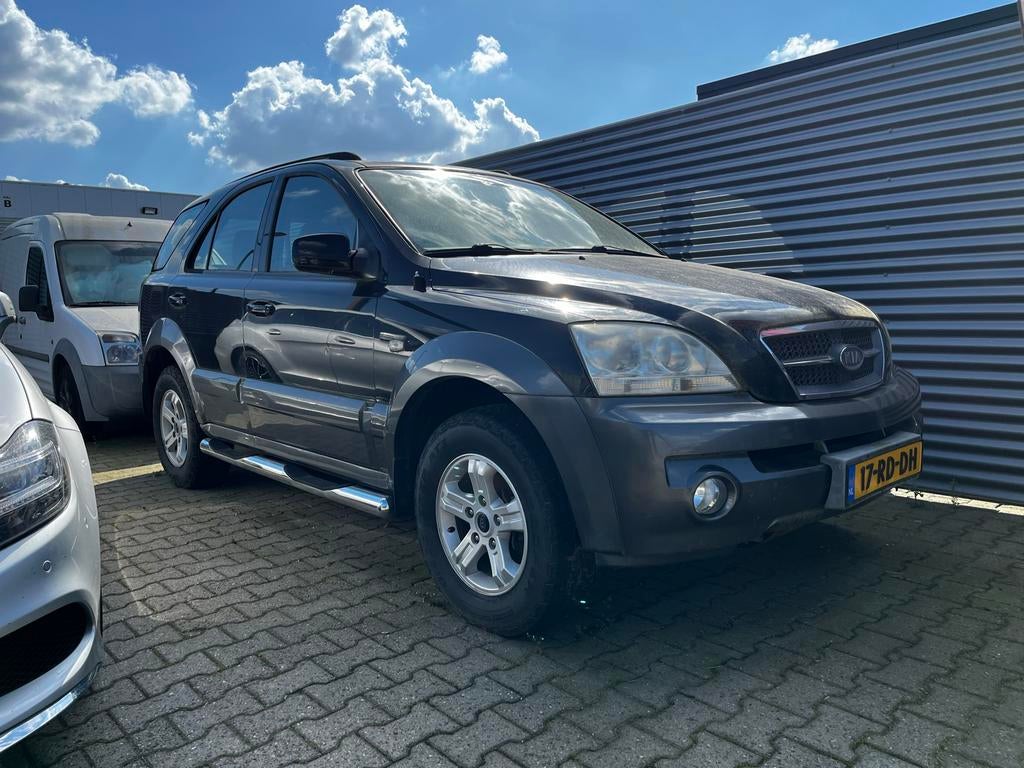 Kia Sorento 2.4 I 16V 4x4 2005 Zwart, Auto's, Kia, Stof, 4 cilinders, 138 pk, Zwart