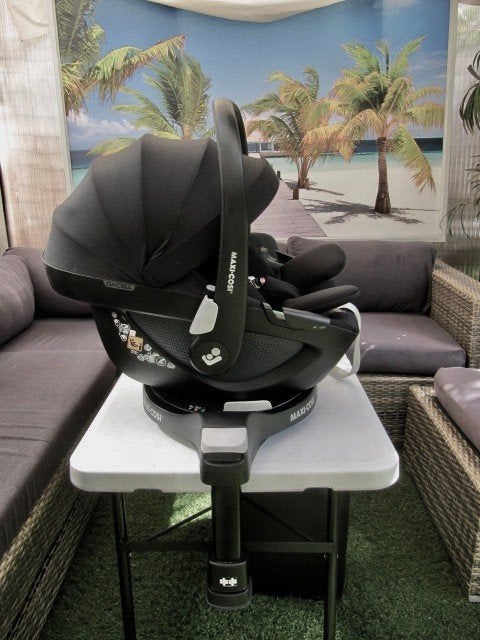 Pearl 360 autostoel met Familyfix 360 isofix base, Ophalen, Verstelbare rugleuning, Zo goed als nieuw, Isofix