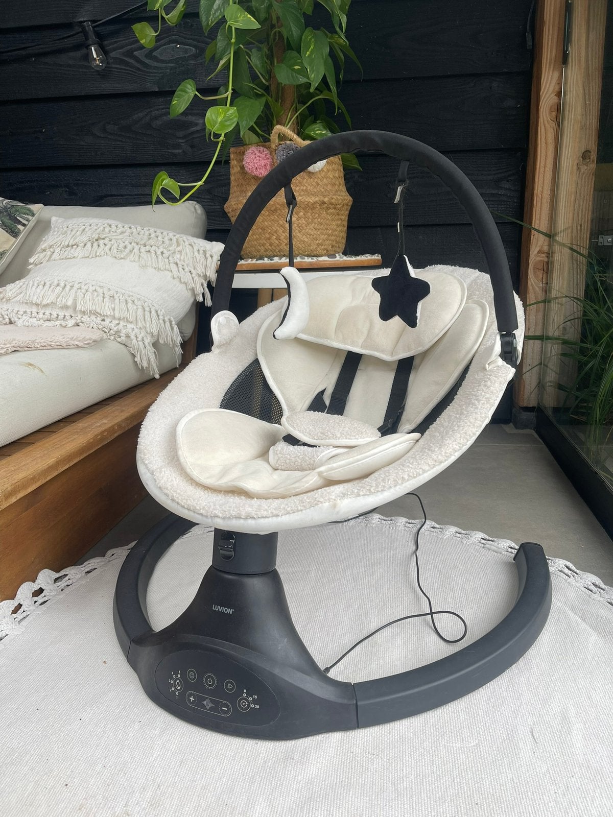 Luvion elektrische babywip babyswing schommelstoel, Ophalen of Verzenden, Zo goed als nieuw